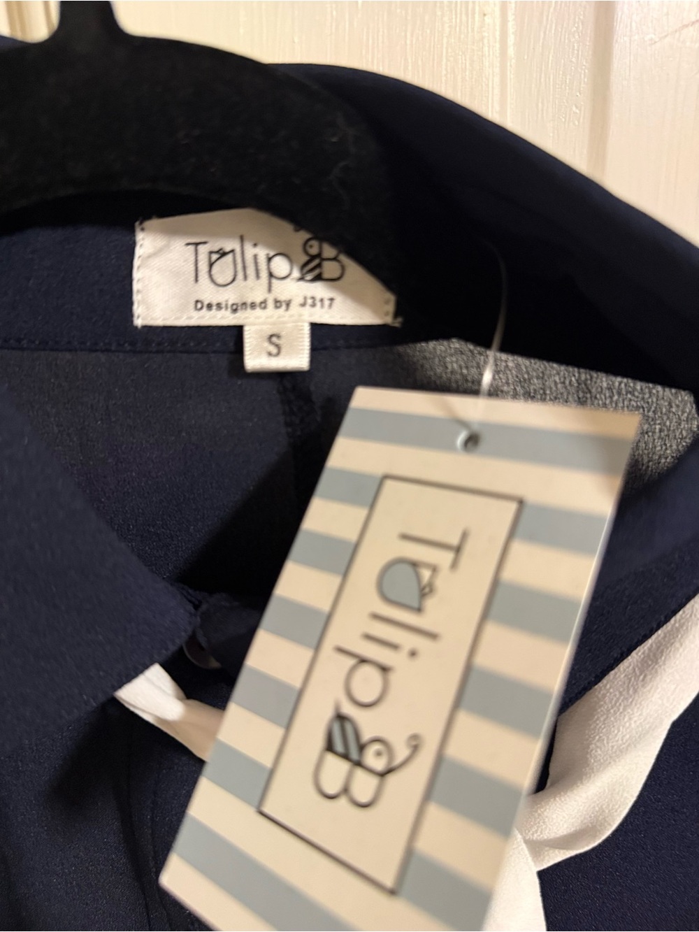 Tulip‎ B Navy Sheer Short Sleeve Blouse with White Tie - Picture 2 of 3